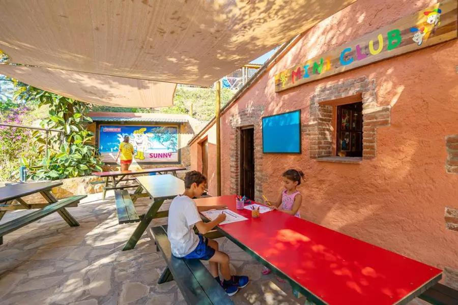 Camping La Torre Del Sol - Maeva Vacansoleil Miami Playa Exterior photo